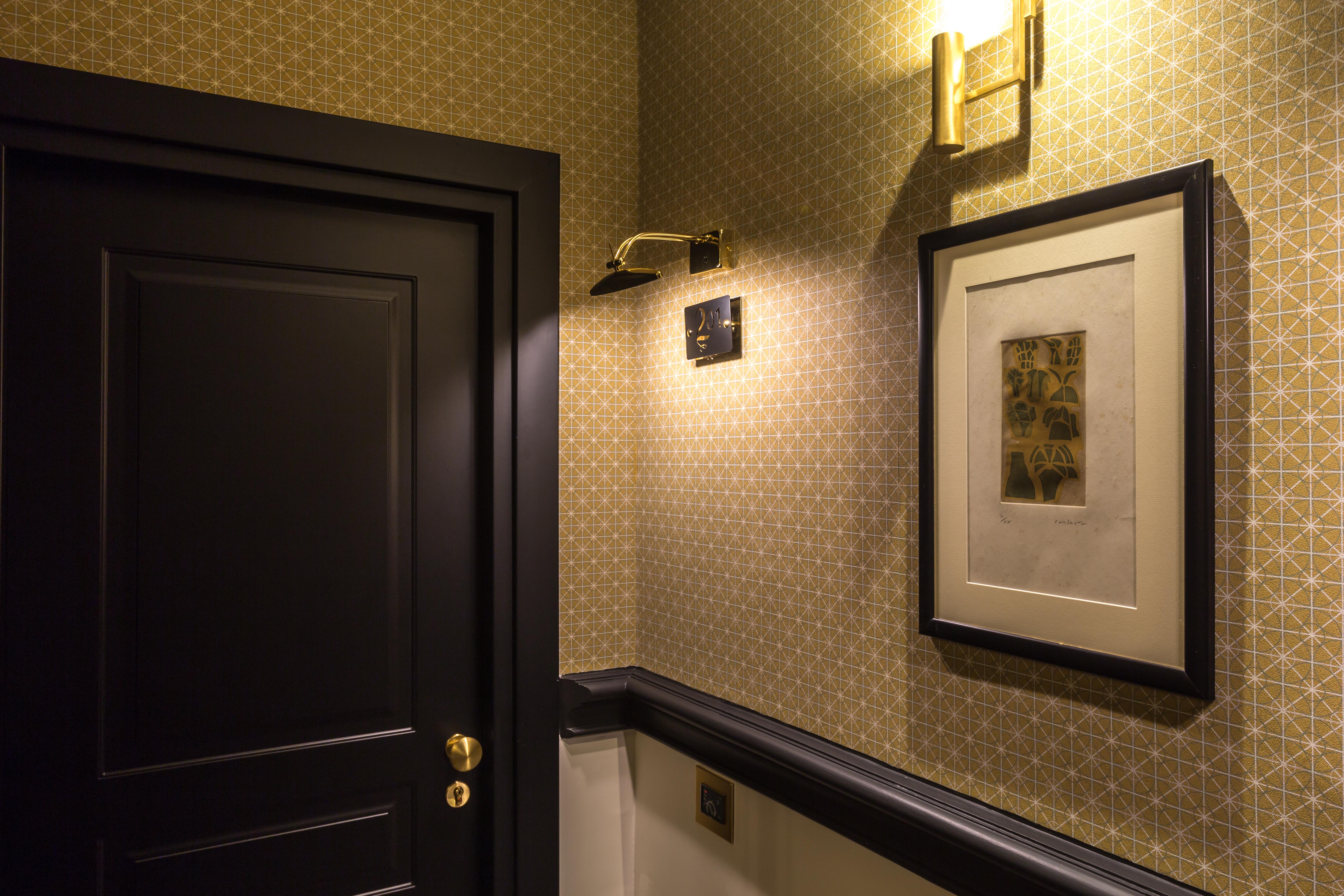Hotel The Haven Roma Zewnętrze zdjęcie A wall mounted light